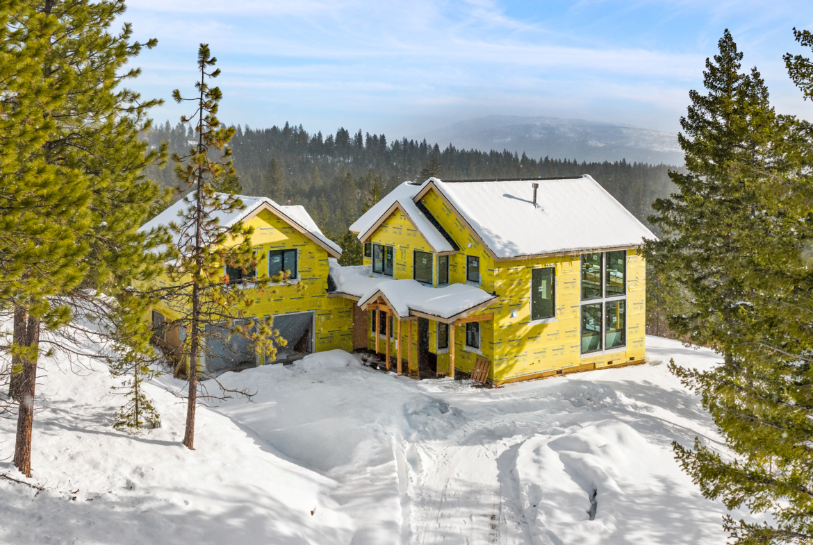Home nearing completion - by Trailside Homes in Skyline Ridge in Cle Elum, WA