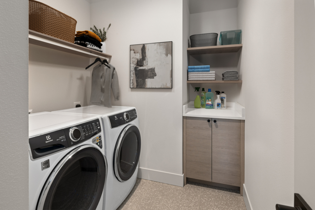 The Peak Laundry virtual staging