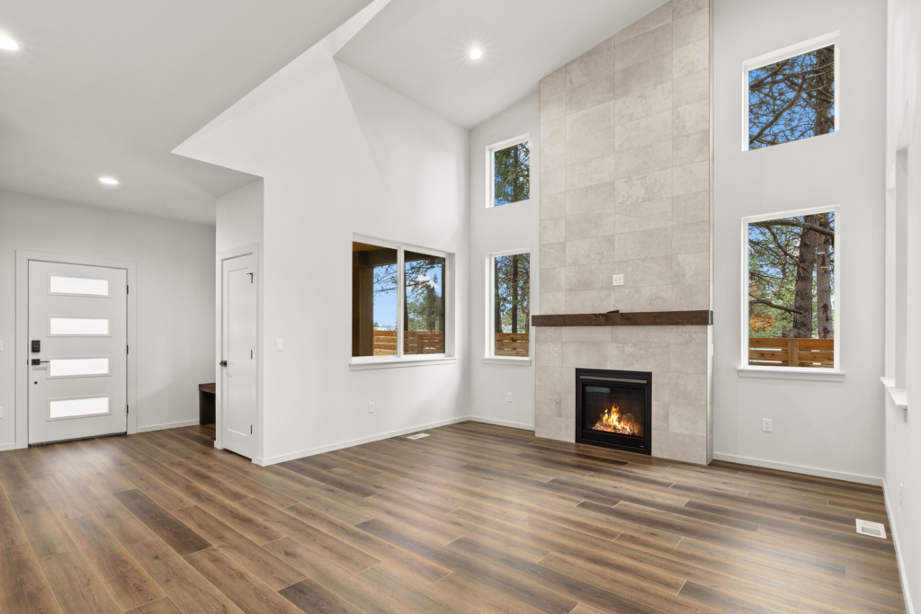 Ederra 19 Tronsen in Cle Elum in Ederra by Trailside Homes empty living room