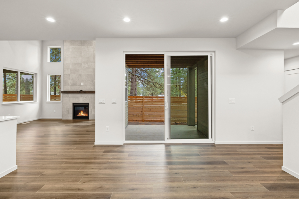 Ederra 19 Tronsen in Cle Elum in Ederra by Trailside Homes empty dining room