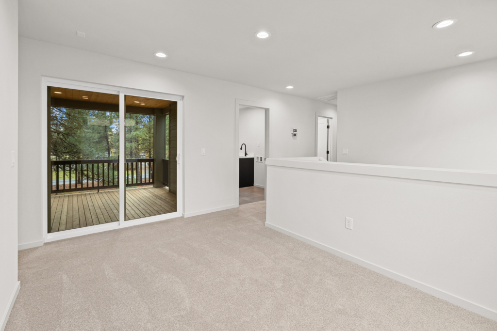 Ederra 19 Tronsen in Cle Elum in Ederra by Trailside Homes empty loft