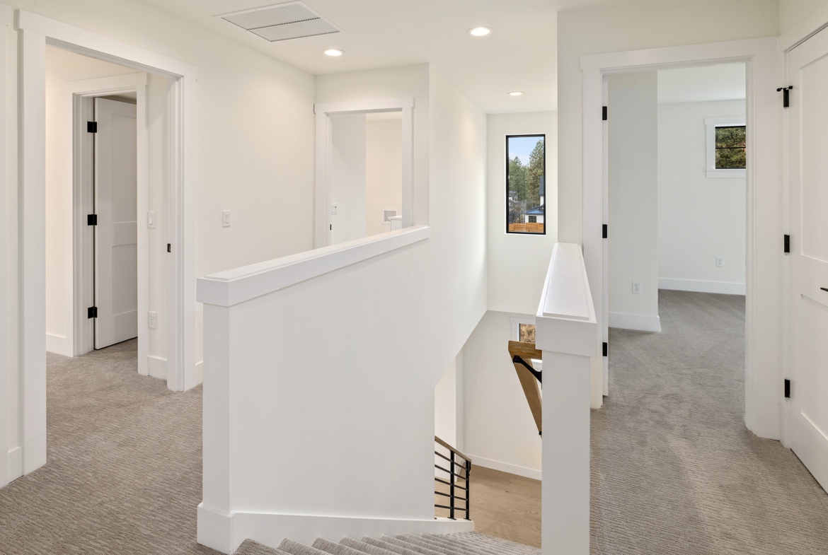 Ederra Lot 7 The Naches in Cle Elum by Trailside Homes upstairs hallway