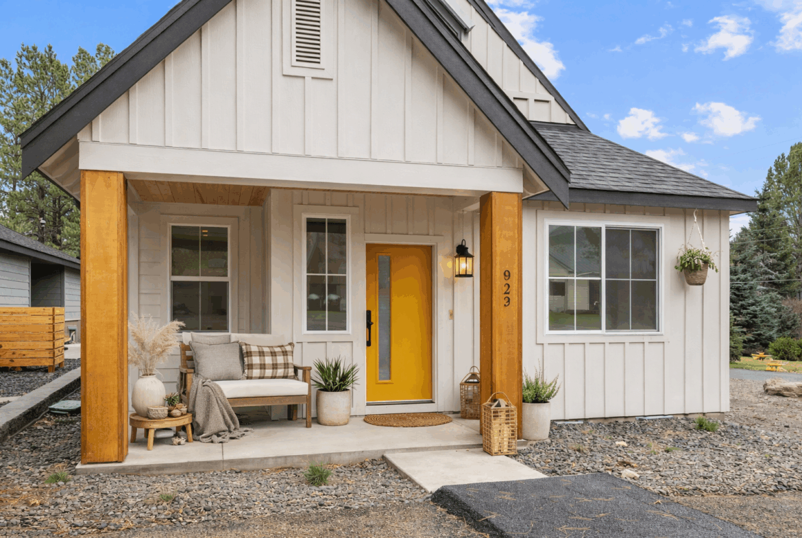 Peoh Point Ederra homesite 22 exterior front porch virtually staged with sitting area